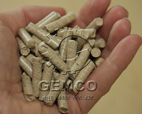 玉米秸稈飼料顆（kē）粒機製粒交果成品